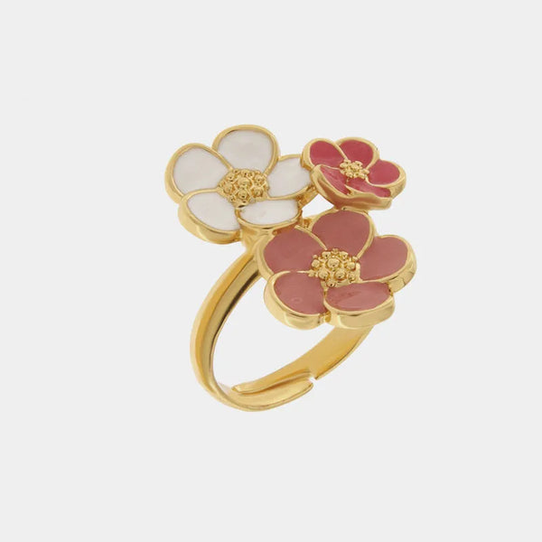 Anello in Metallo con tre fiori di cololre rosa antico, bianco e rosso — collezione tiberio